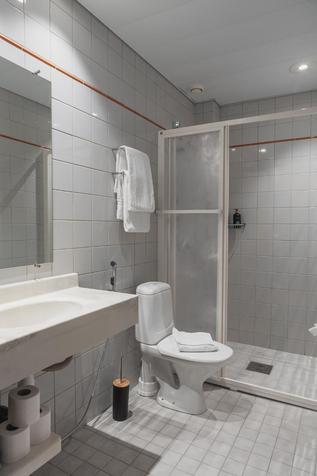 Ineon Hotel Турку Екстер'єр фото