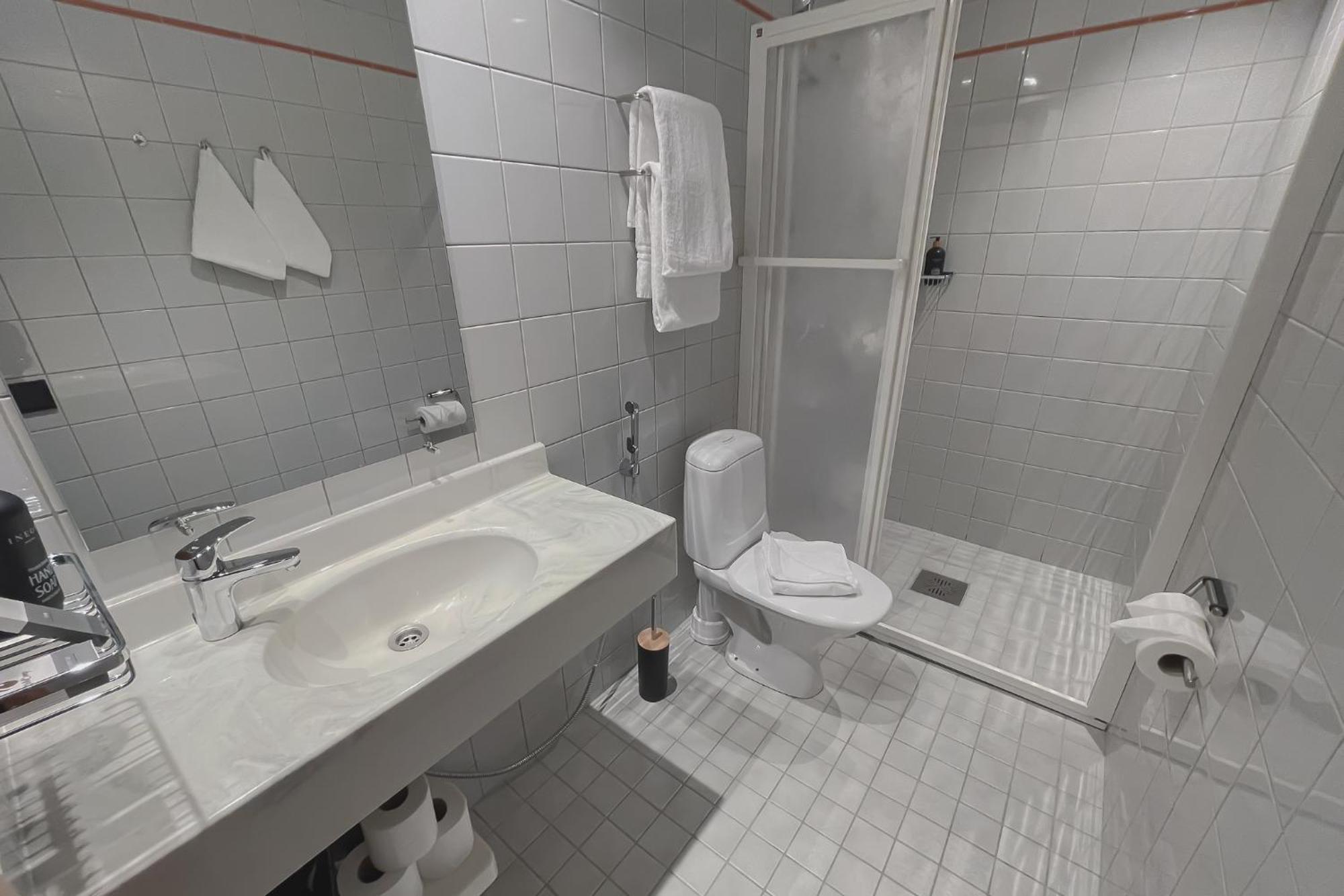 Ineon Hotel Турку Екстер'єр фото